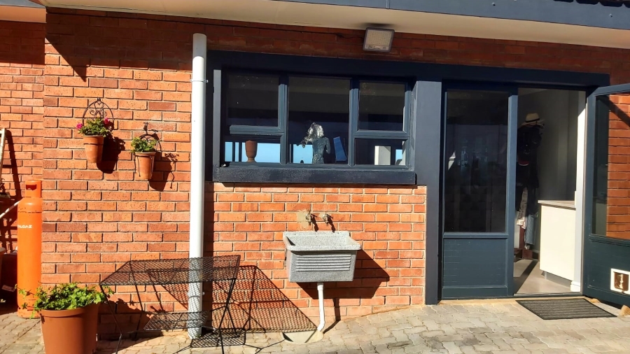 4 Bedroom Property for Sale in Tergniet Western Cape
